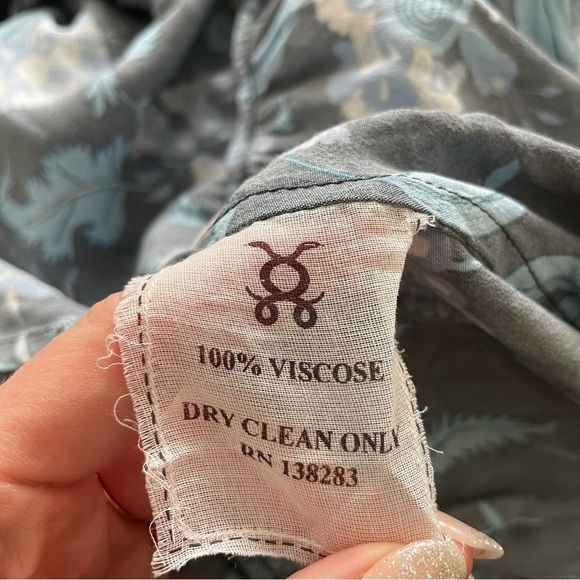 Figue Gabriella Floral-Print Paradise Batik Blue Viscose Tiered Dress NWT Size S - Picture 10 of 12